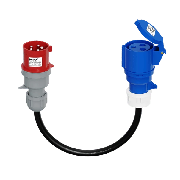 CEE Krachtstroom Adapter (32A naar 32A) – Rood naar Blauw