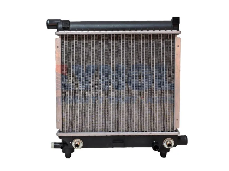 1984 Mercedes-Benz 190E 2.3L L4 Radiator | LR62551