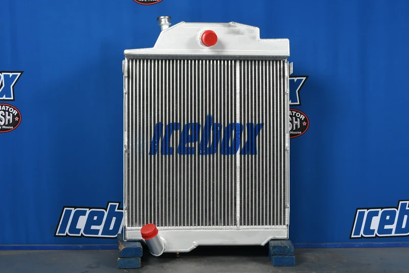 John Deere 5020 Radiator # 870113