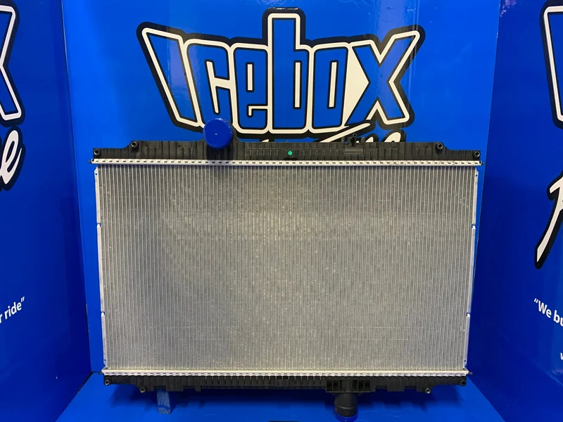 Peterbilt 335 / 340 / T-300 Radiator # 606073