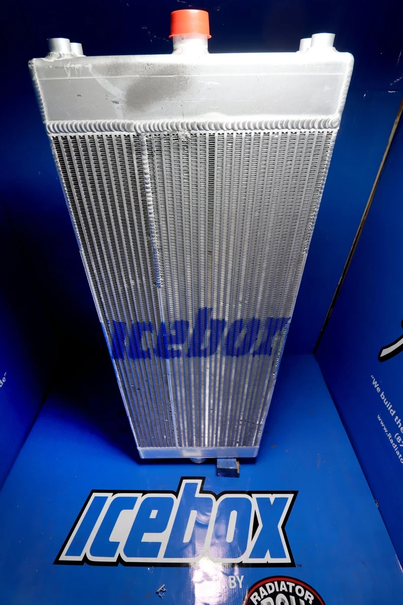Hitachi 850LC-3,850DLC Radiator # 870367